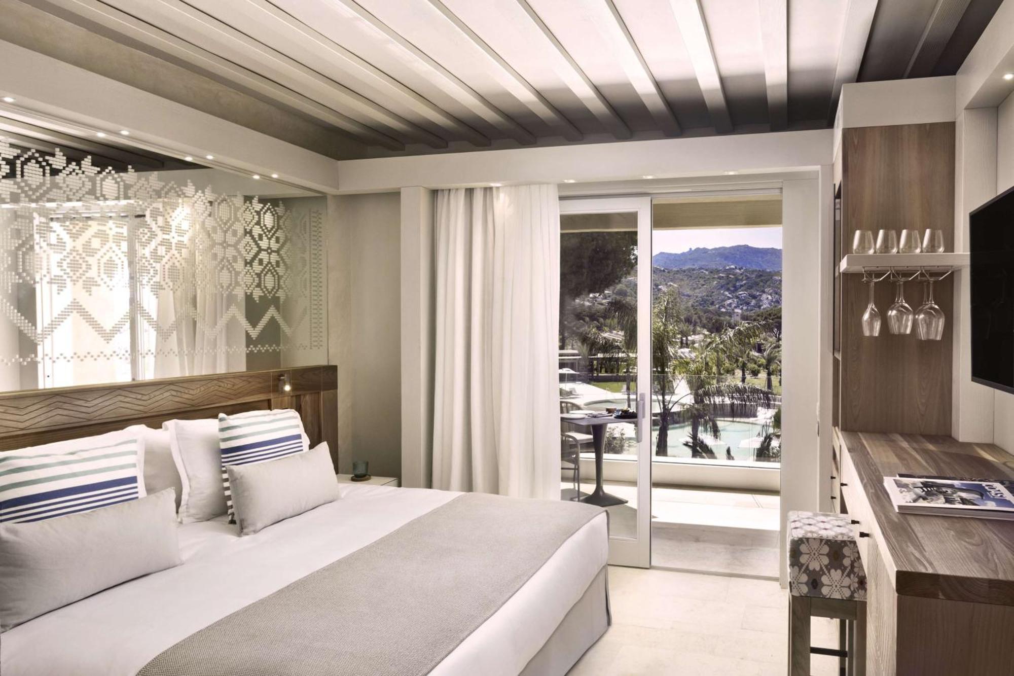 7Pines Resort Sardinia - A Destination By Hyatt Baja Sardinya Dış mekan fotoğraf