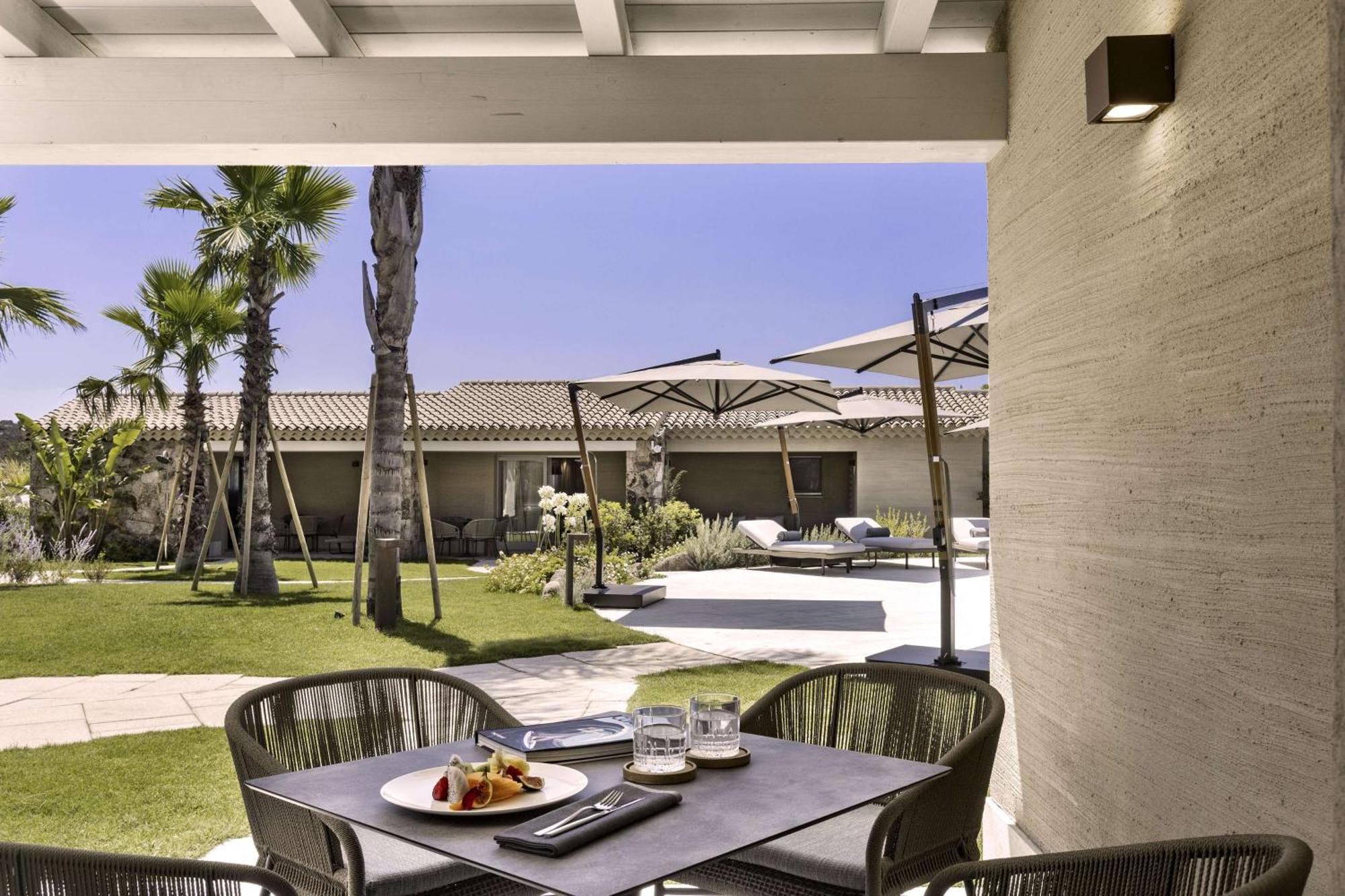 7Pines Resort Sardinia - A Destination By Hyatt Baja Sardinya Dış mekan fotoğraf