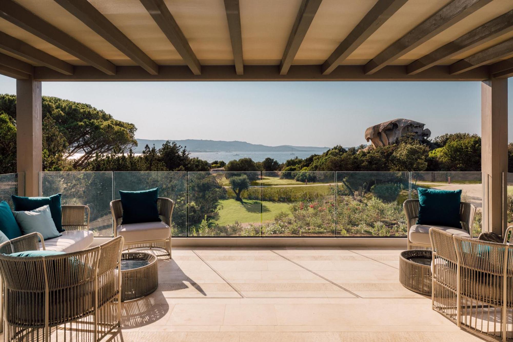 7Pines Resort Sardinia - A Destination By Hyatt Baja Sardinya Dış mekan fotoğraf